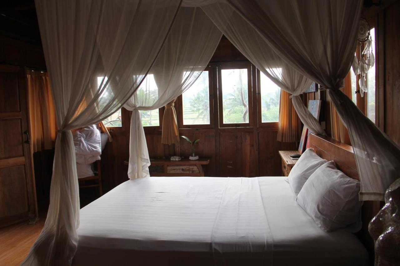 Ogek * Ubud